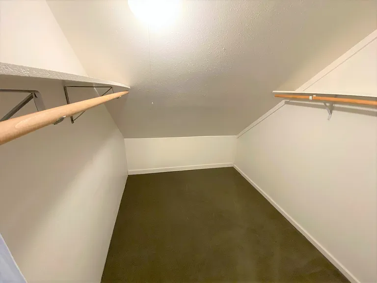 7164 S King St — Photo 10