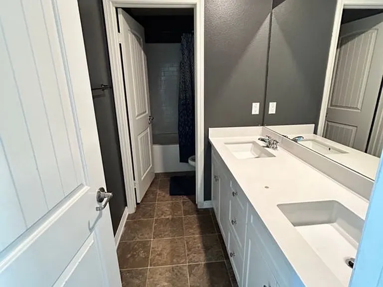 16712 Petrus Ln — Photo 10