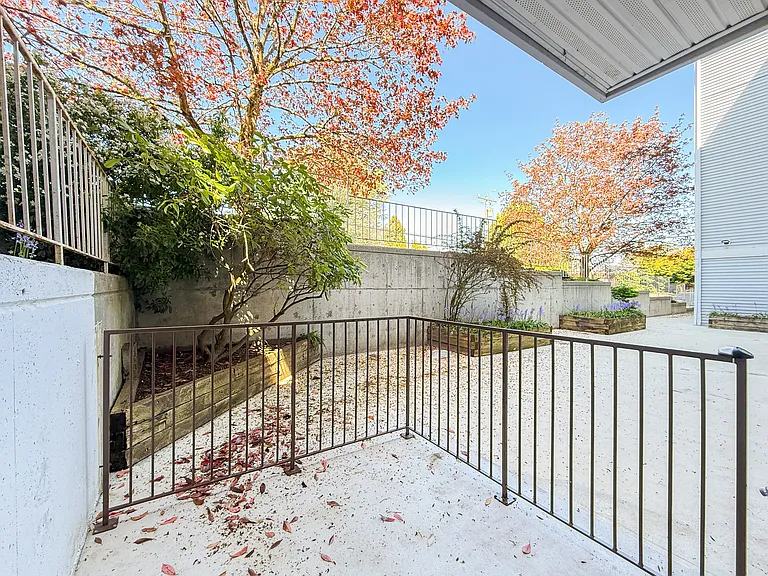 Stone Court Apartments — Photo 18