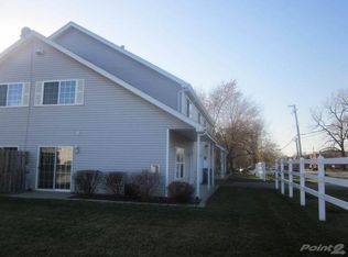 700 Shady Acres Ln, Calumet City, IL