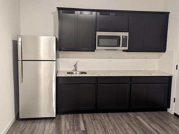 2nd image of 2033 Nokota Way #1