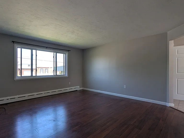 85 Saint Johns Pl #3 — Photo 9