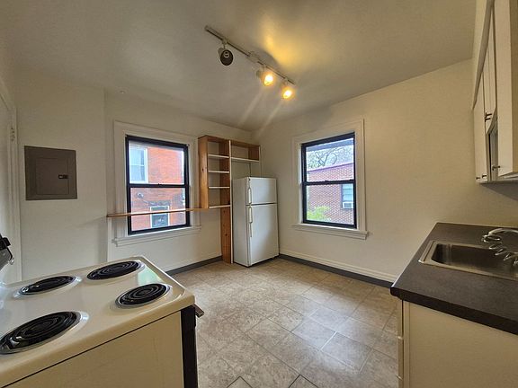 4th image of 125 N Homewood Ave #2