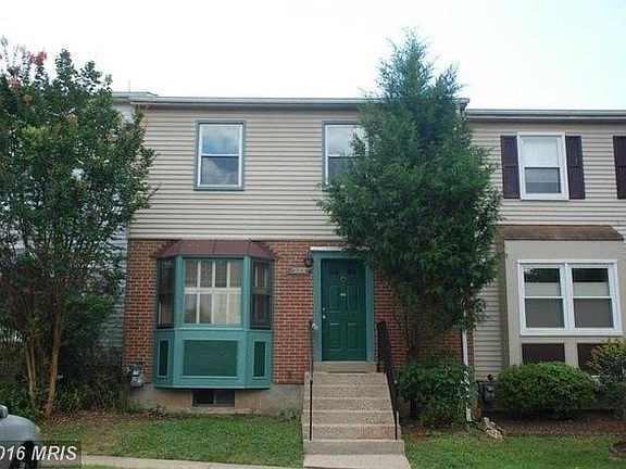 2nd image of 3005 Hickory Grove Ct