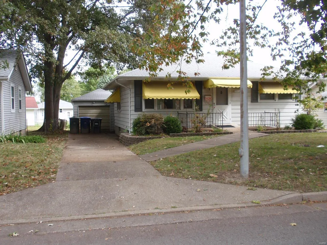 4033 Weber Rd photo 1