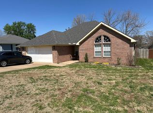 306 Ridgemont Ave, Lowell, AR 72745