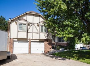 1413 S Kiowa Dr, Olathe, KS 66062