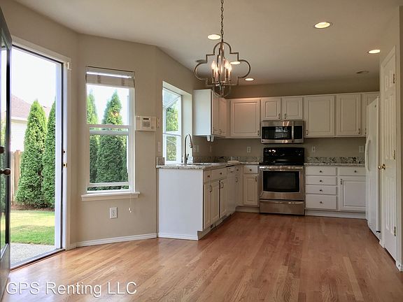 4th image of 15117 50th Ave SE