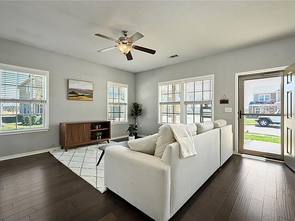 4th image of 16059 Fontana St Unit 205