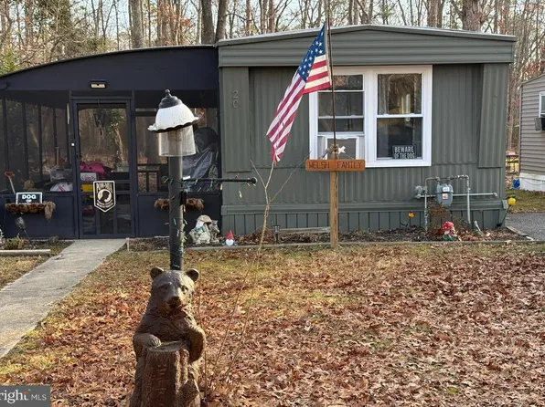 20 Hazelwood Dr, Elmer, NJ 08318