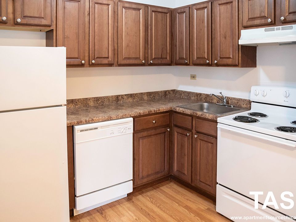 1st image of 1850 N Humboldt Blvd APT 208