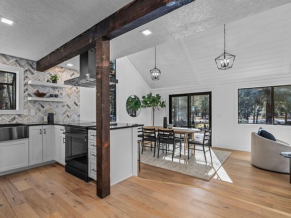 5th image of 14455 Crossroads Loop