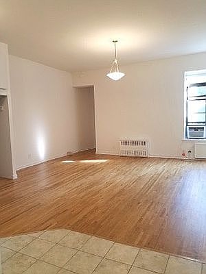 4th image of 142 W 73rd St APT 6