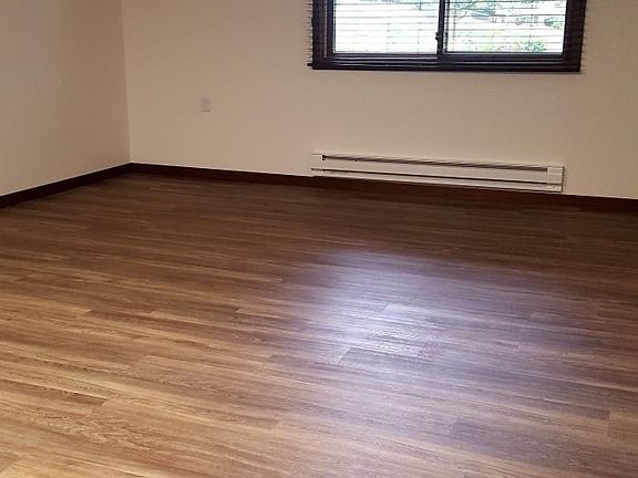 Living Room/Dining