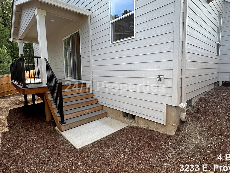 3233 E Province Ct — Photo 16