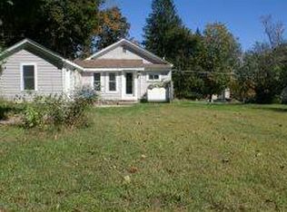 16 Bay Rd, Farmington, NH 03835