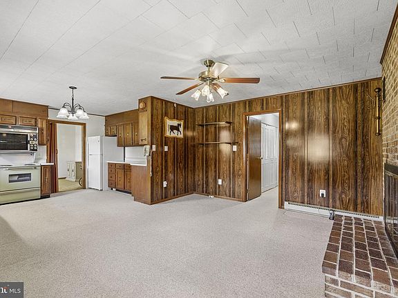 5th image of 1920 Appaloosa Way