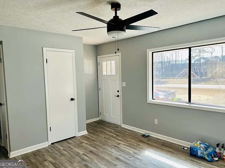 23 Hampton Locust Grove Rd — Photo 11