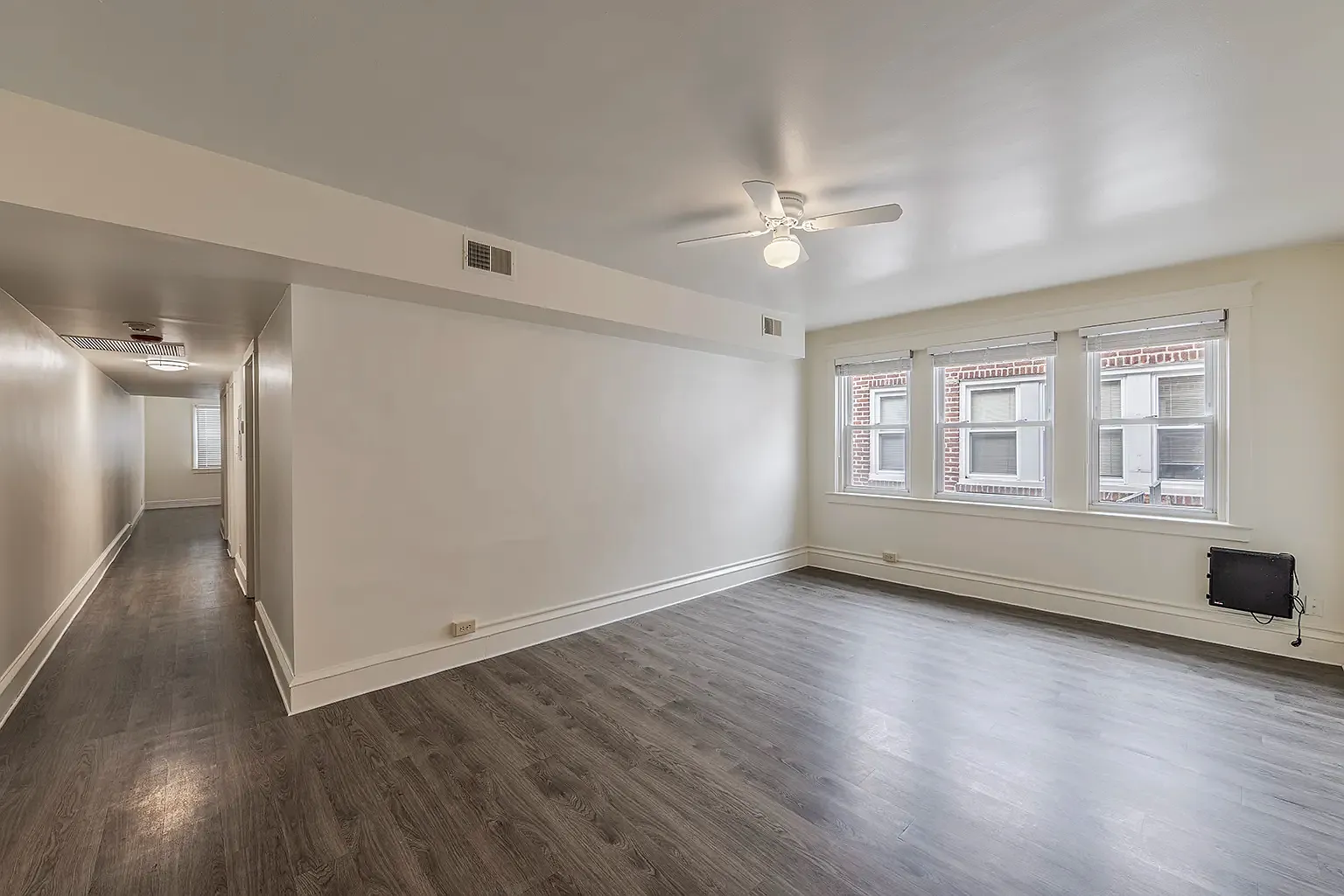 2 bed, 925 sqft, $1,950 — Photo 3