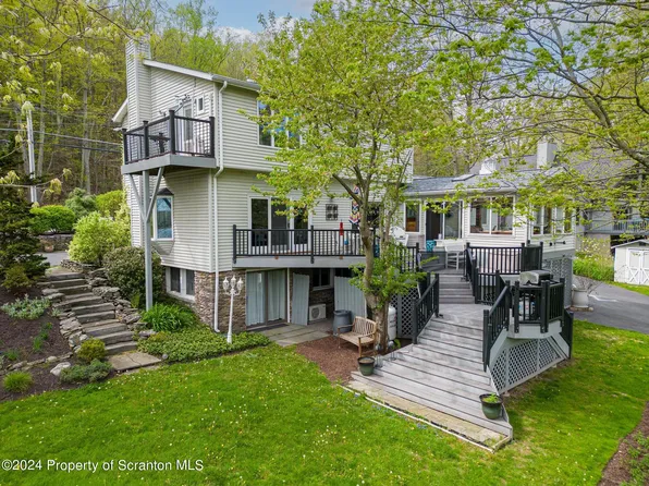 310 Saddle Lake Rd, Tunkhannock, PA 18657