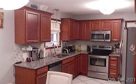 3rd image of 26915 Woodland Ct W