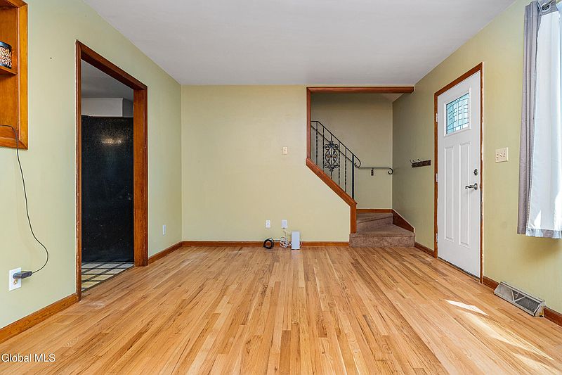 2nd image of 1216 Walnut Avenue