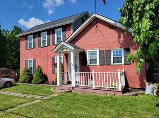 171 Island Cottage Rd, Rochester, NY 14612