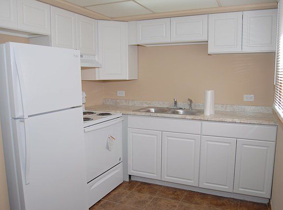 5th image of 2323 119th St APT 1