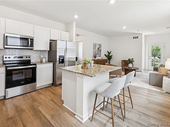 2nd image of 3040 Grace Marie Way