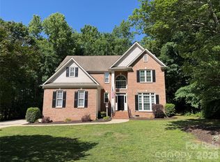 6000 Hunter Ln, Matthews, NC 28104