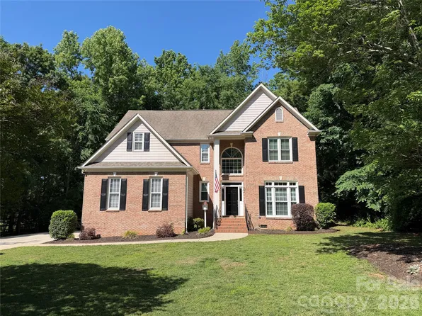 6000 Hunter Ln, Matthews, NC 28104