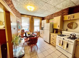 4 Baldwin Pl #3FF, Boston, MA 02113