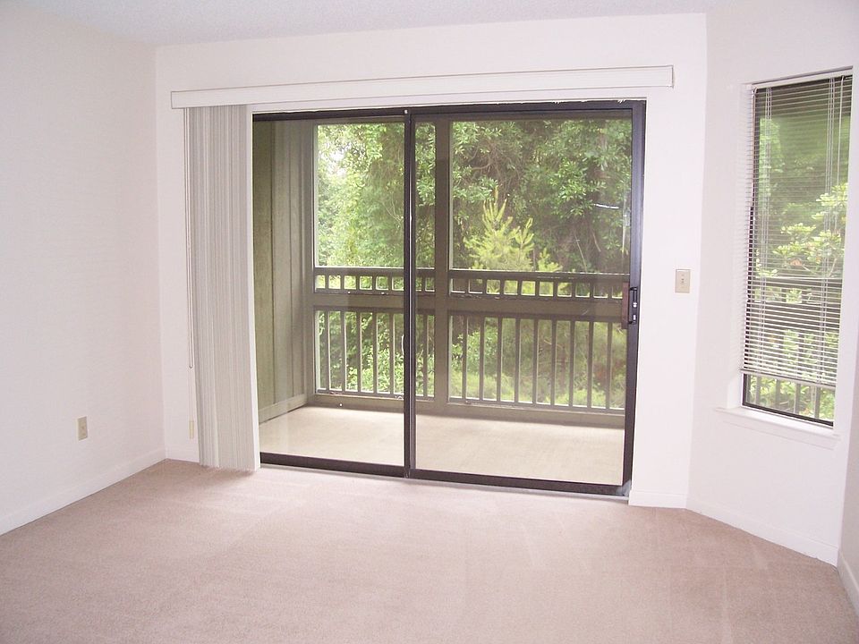 1st image of 55 Bay Dr APT 5203