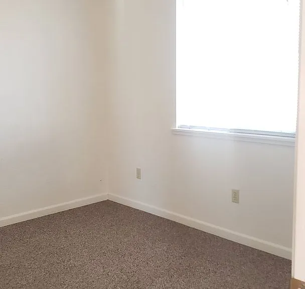 882 W Murray Rd — Photo 10