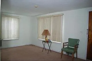 650 Ford Ave photo 1