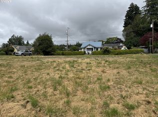 206 Border St, Myrtle Point, OR 97458
