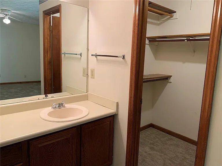 1103 Booth Ct SW — Photo 29