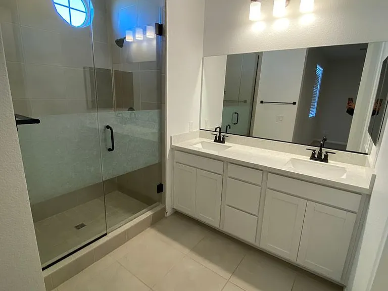 828 Royal Beekman St — Photo 21