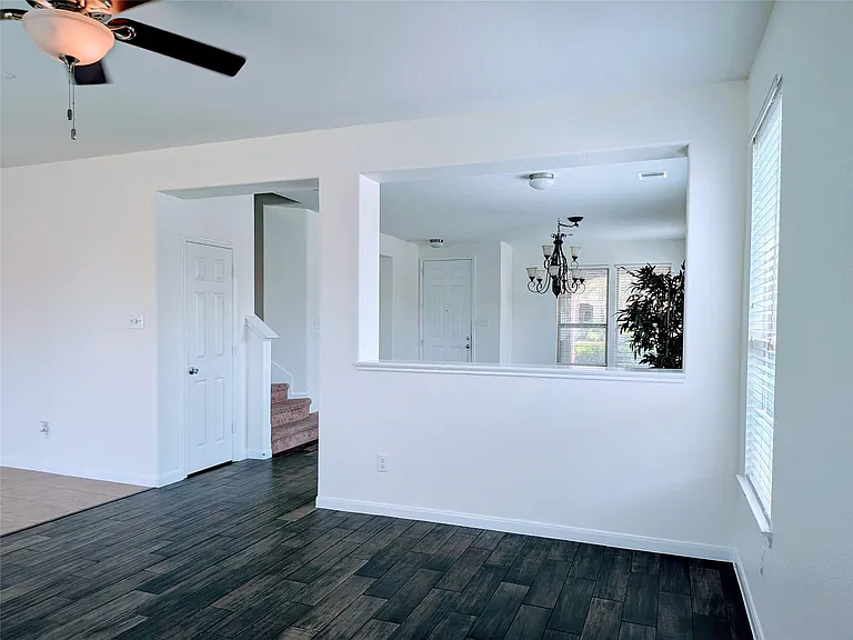 1615 Bel Riposo Ln — Photo 8