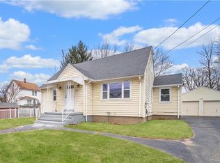 180 Daniels Ave, Bridgeport, CT 06606