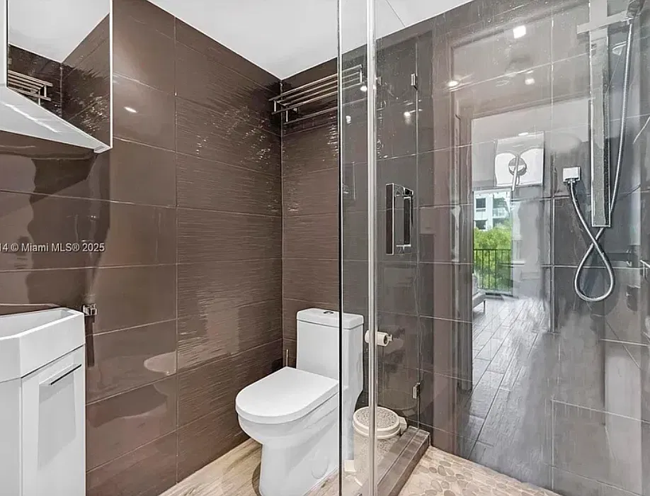 1 bed, 1093 sqft, $3,600 — Photo 4