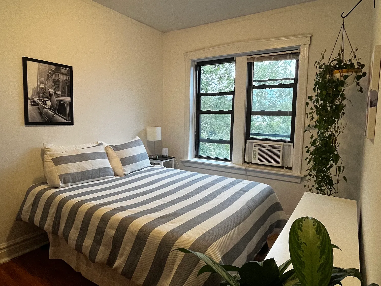 1 bed, 900 sqft, $2,085 — Photo 4