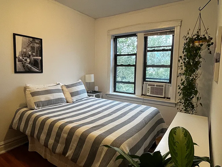 2921 W McLean Ave — Photo 3