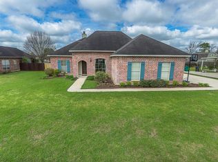 217 Stags Leap Ln, Broussard, LA 70518