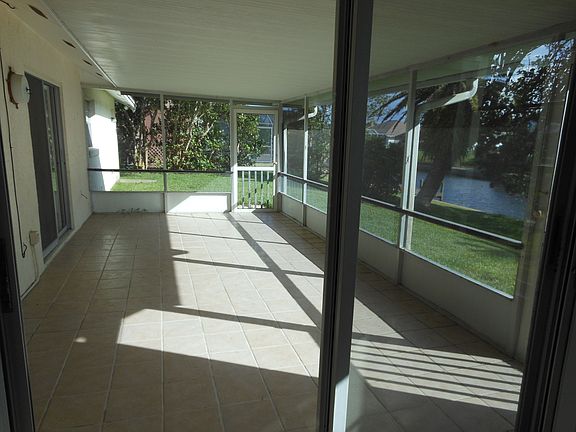 Screened-in Lanai