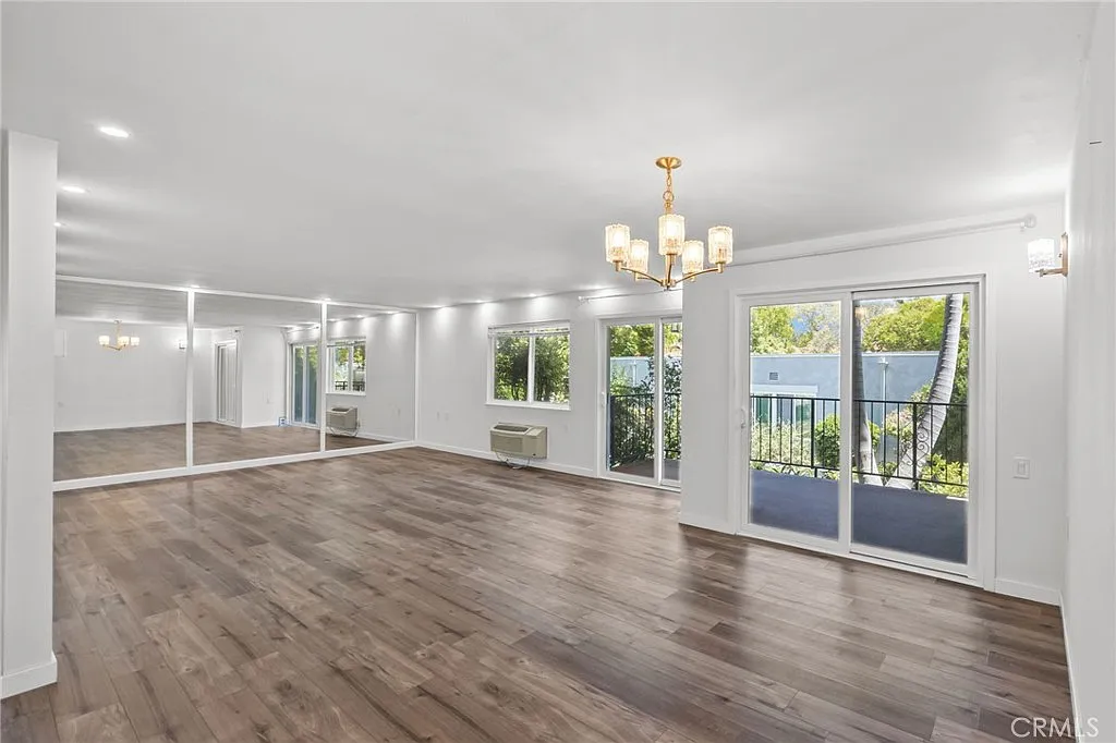 2 bed, 1199 sqft, $3,500 — Photo 3