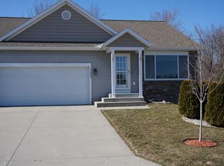 7133 Juniper Ct, Spring Lake, MI 49456