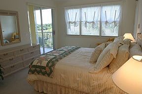 5th image of 5775 Baltusrol Ct APT 301