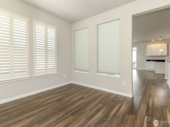 5th image of 34113 10th Court SW