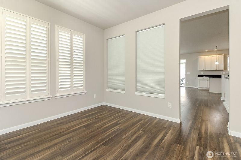5th image of 34113 10th Court SW